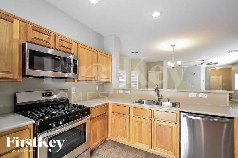 9317 Gracious Lady St - Photo 6 of 15