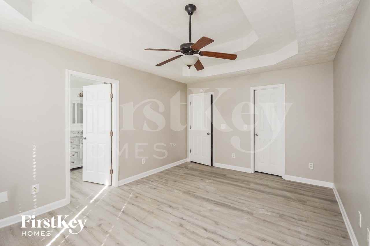 145 Vinnys Way - Photo 7 of 15