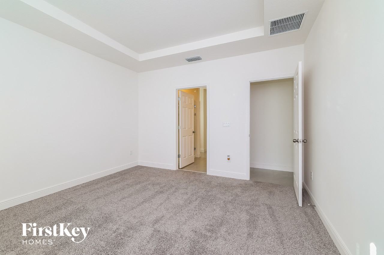 1100 Cavender Creek Rd - Photo 6 of 15