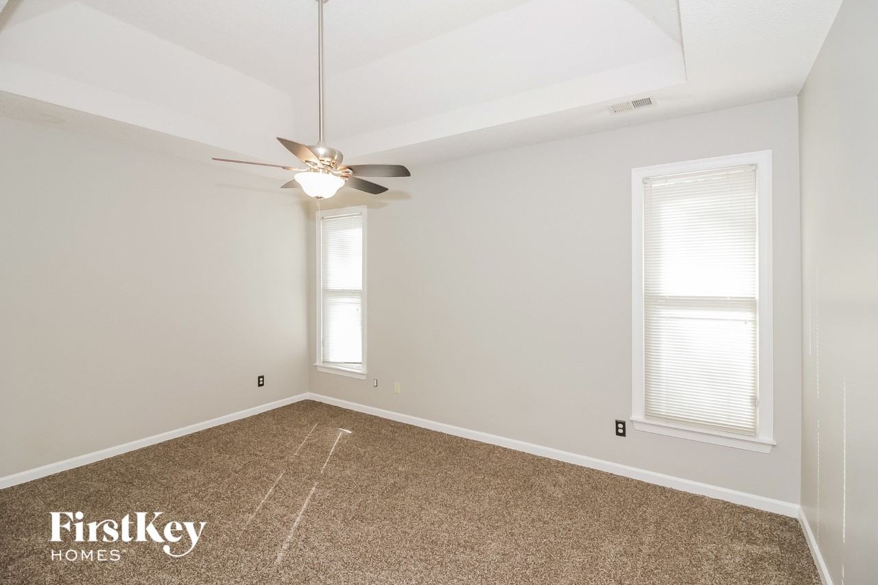 719 Gable Ln - Photo 7 of 15