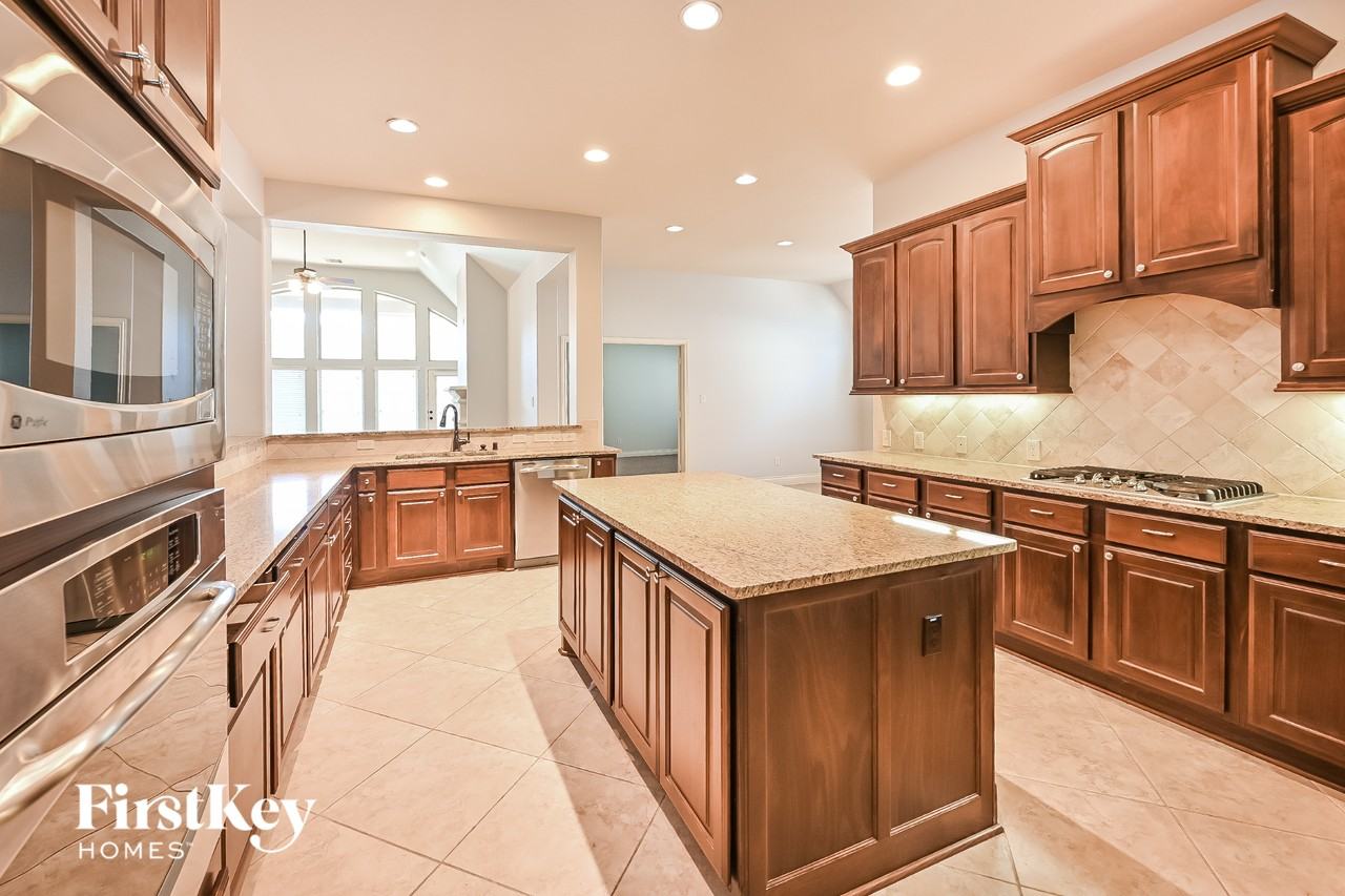 18631 Minden Oaks Dr - Photo 7 of 15