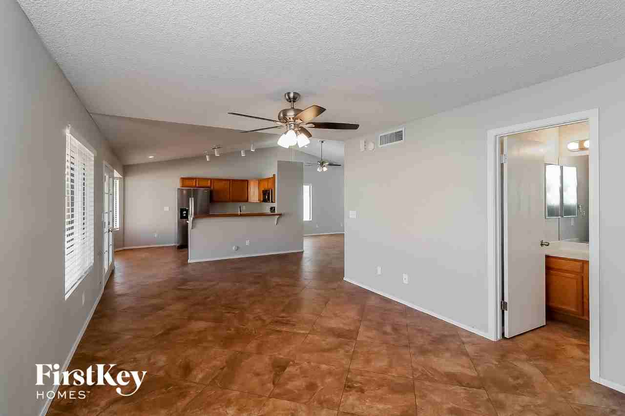 3638 E Verdin Rd - Photo 7 of 15
