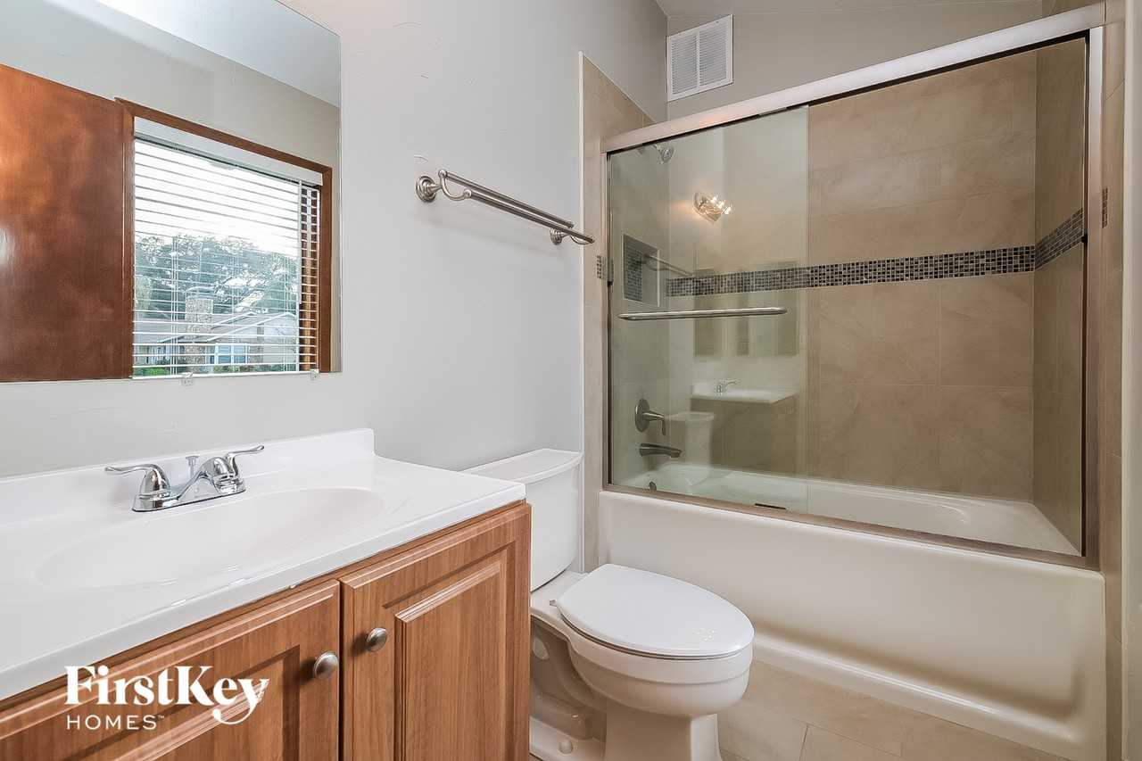 2918 Deer Run N - Photo 7 of 13