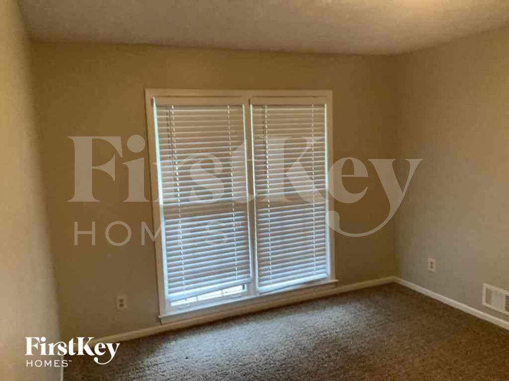 5659 Fern Creek Dr Sw - Photo 6 of 11