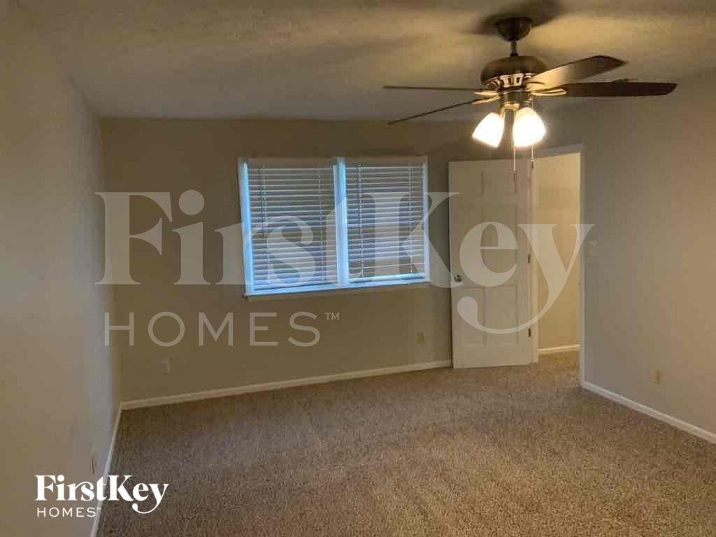 5659 Fern Creek Dr Sw - Photo 7 of 11