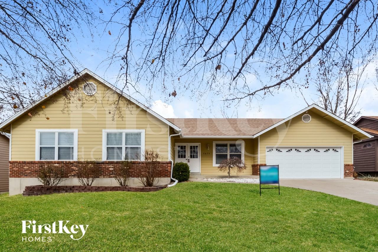 4674 Peggyann Dr - Photo 2 of 15