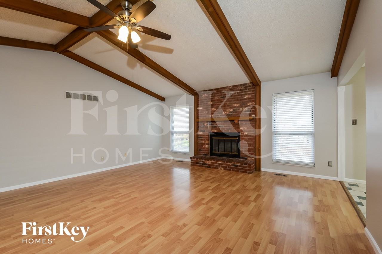 4674 Peggyann Dr - Photo 3 of 15