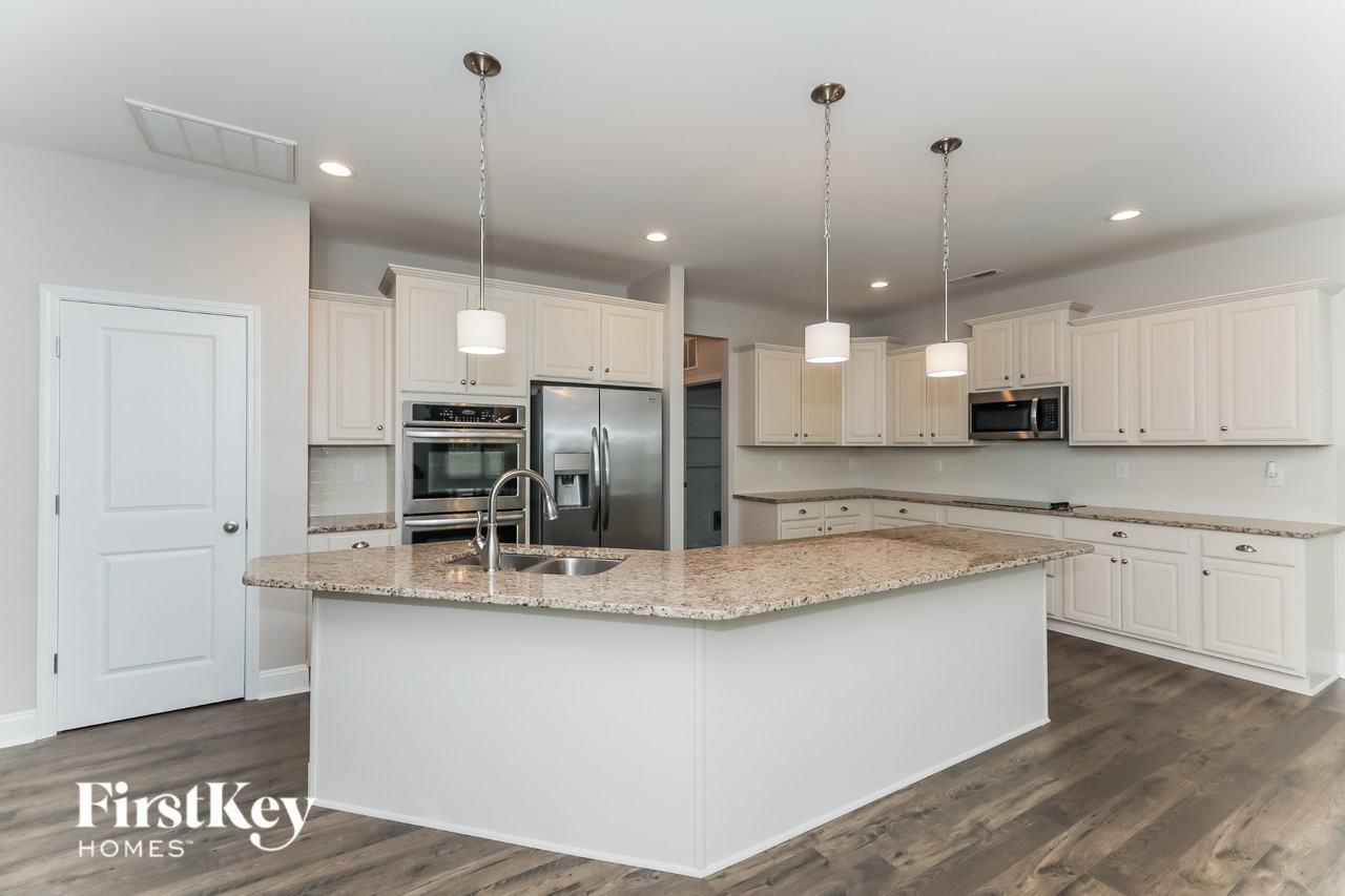 2607 Whispering Way - Photo 5 of 15