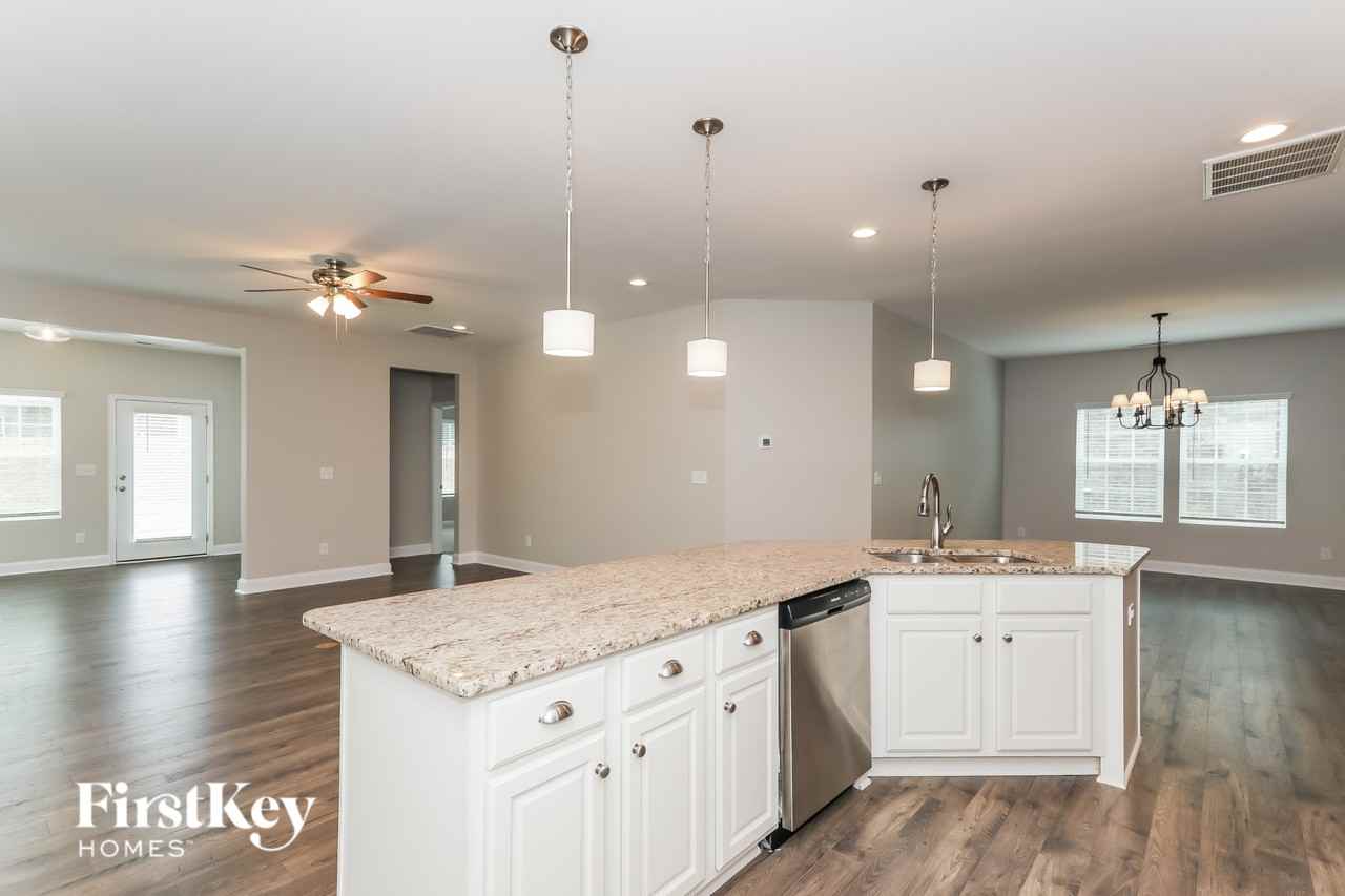 2607 Whispering Way - Photo 6 of 15