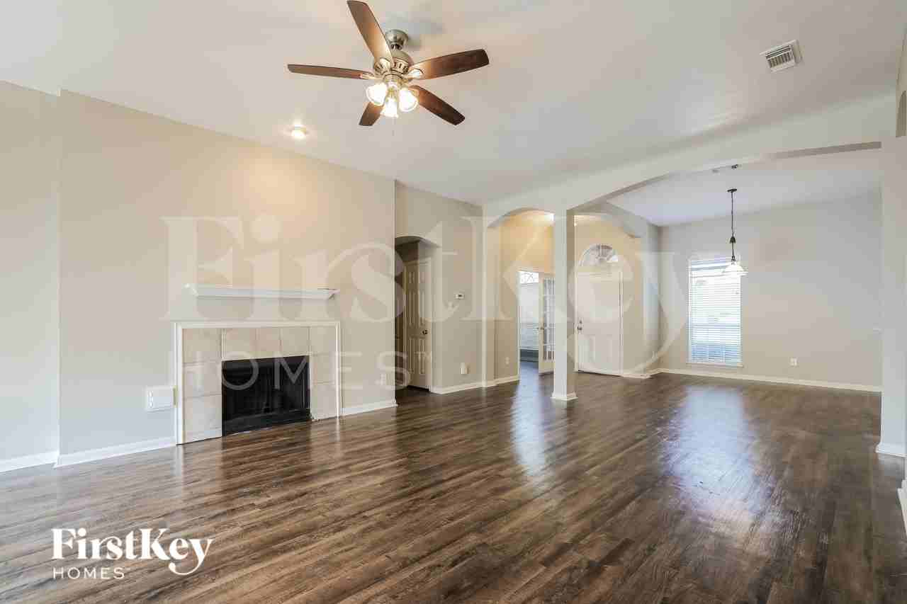 15722 E Astern Dr - Photo 3 of 16