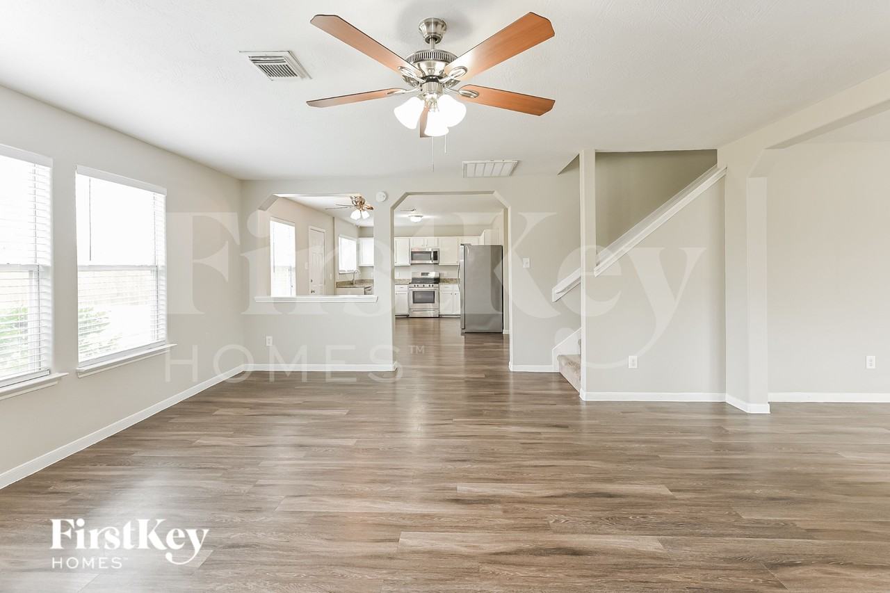 1935 Poco Dr - Photo 3 of 15