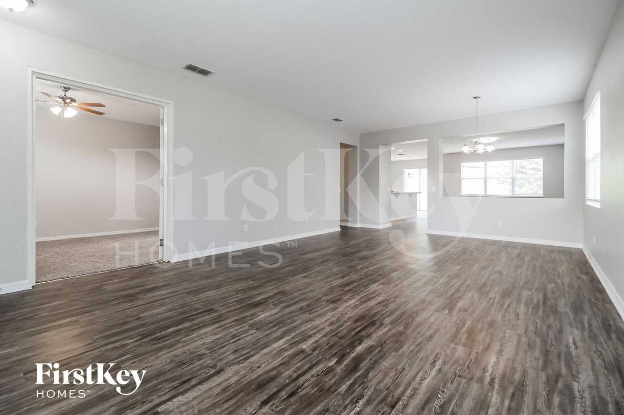 2796 Grassmoor Loop - Photo 2 of 15