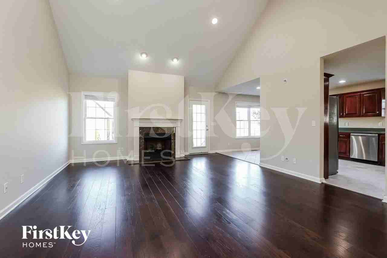 113 Brandywine Ln - Photo 3 of 15