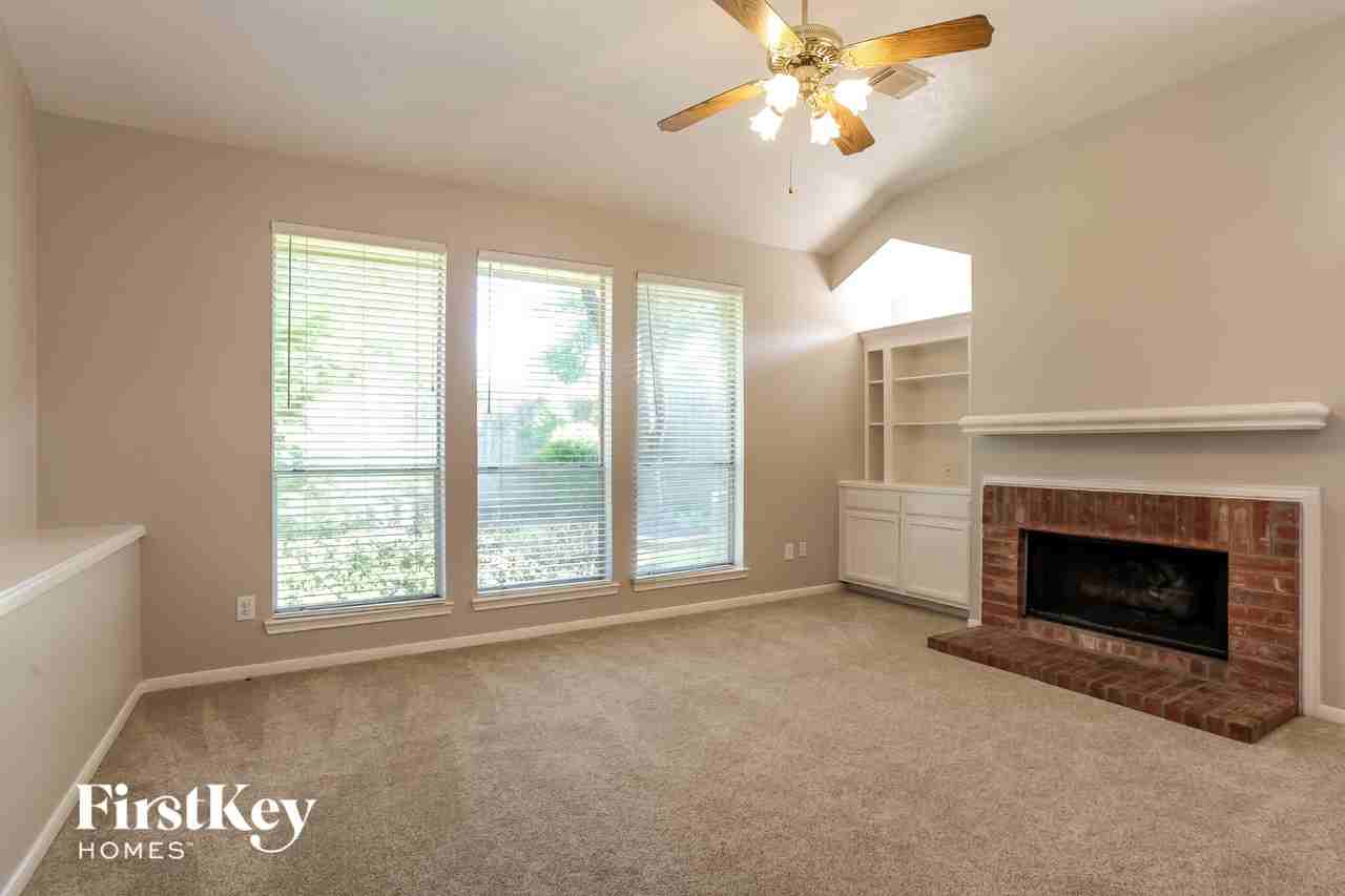 2115 Mercoal Dr - Photo 7 of 15