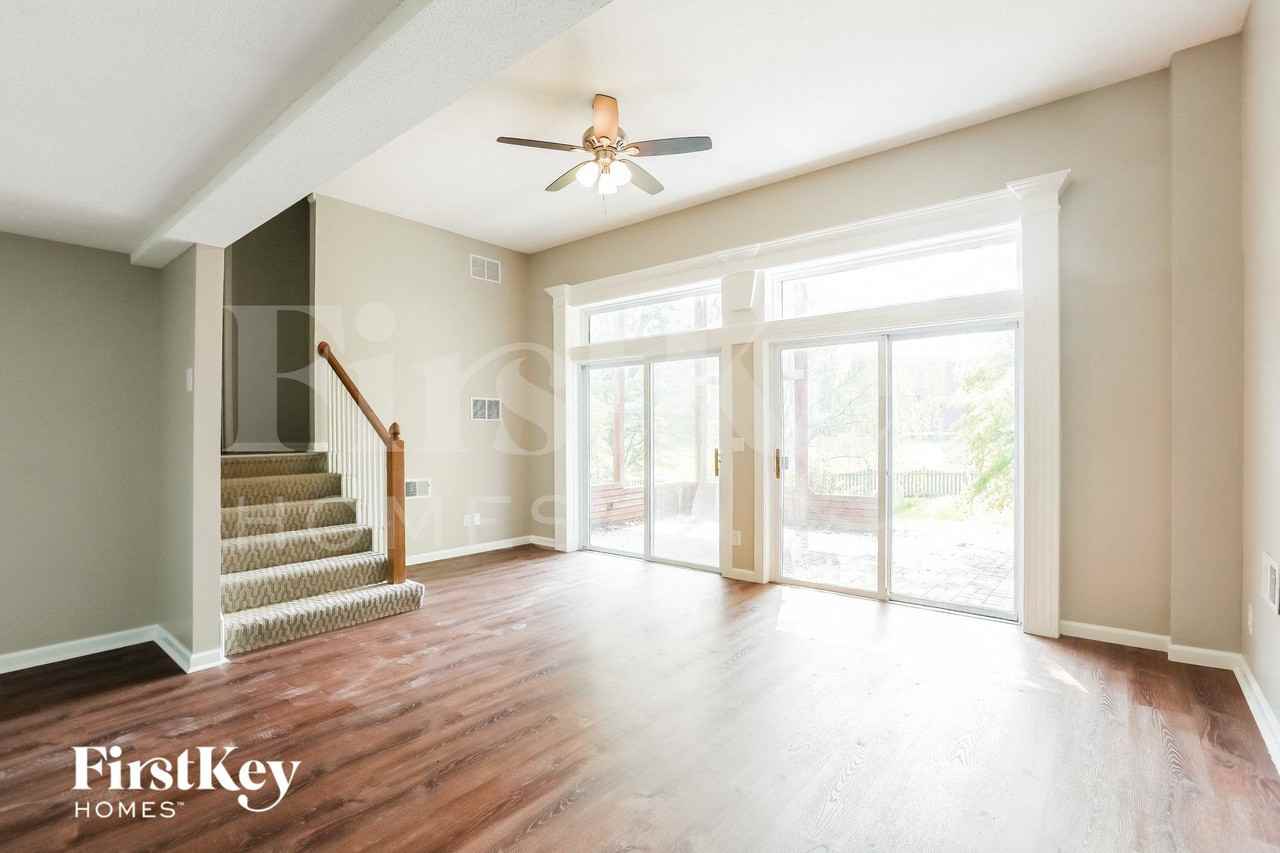 7016 N Bristol Ave - Photo 6 of 15