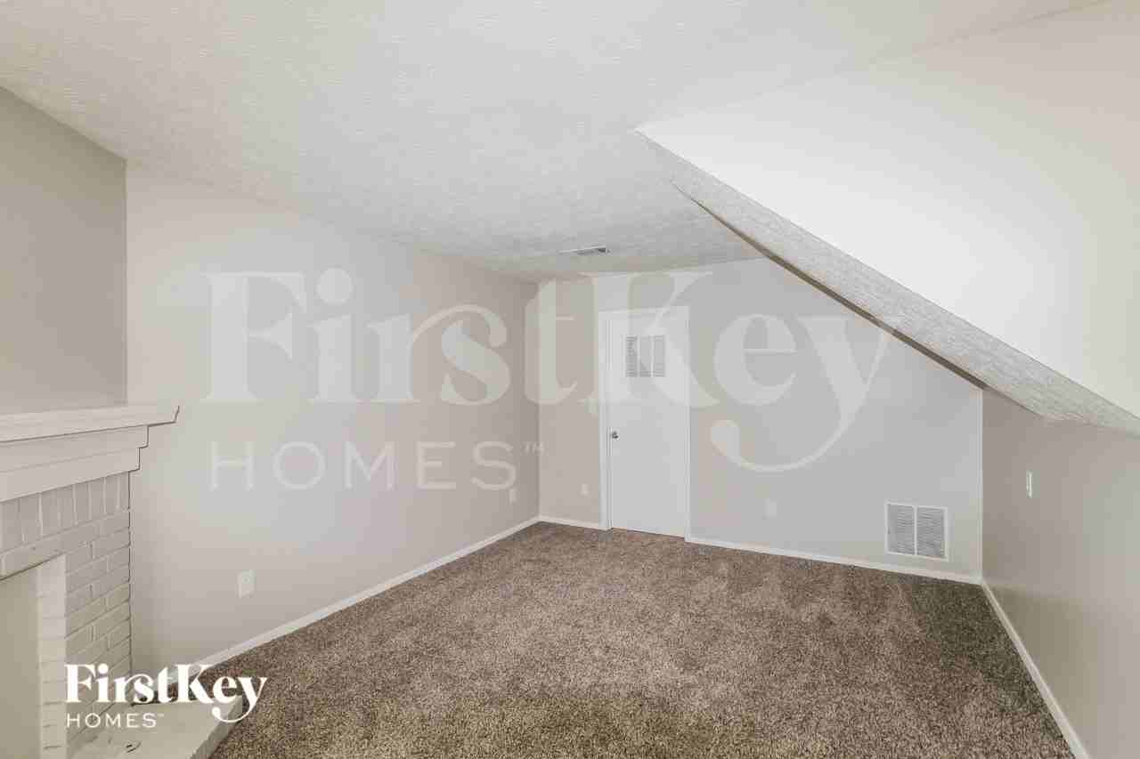 4631 Garden Hills Dr - Photo 6 of 16