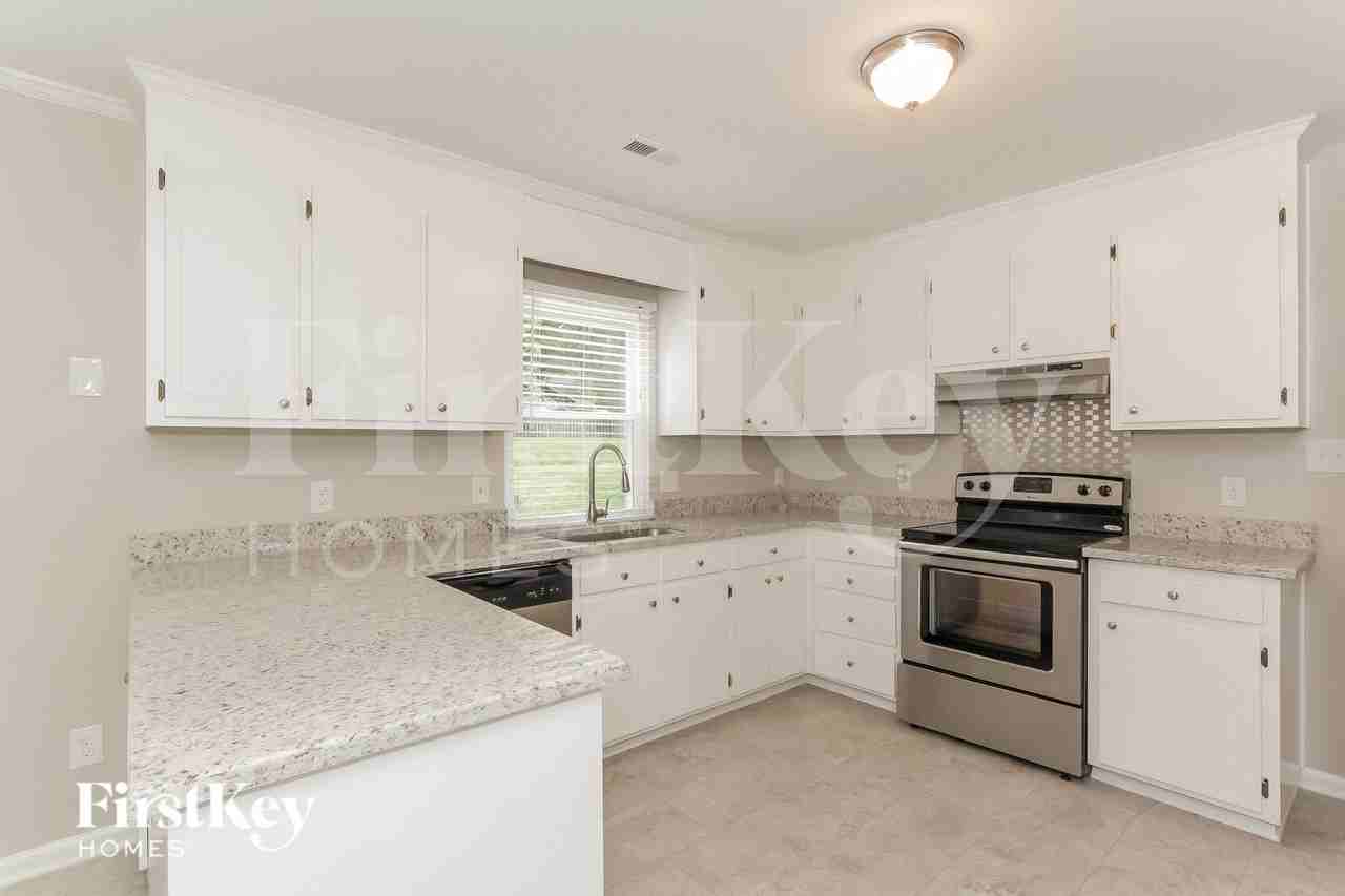 10603 Par Cove Ln - Photo 7 of 15