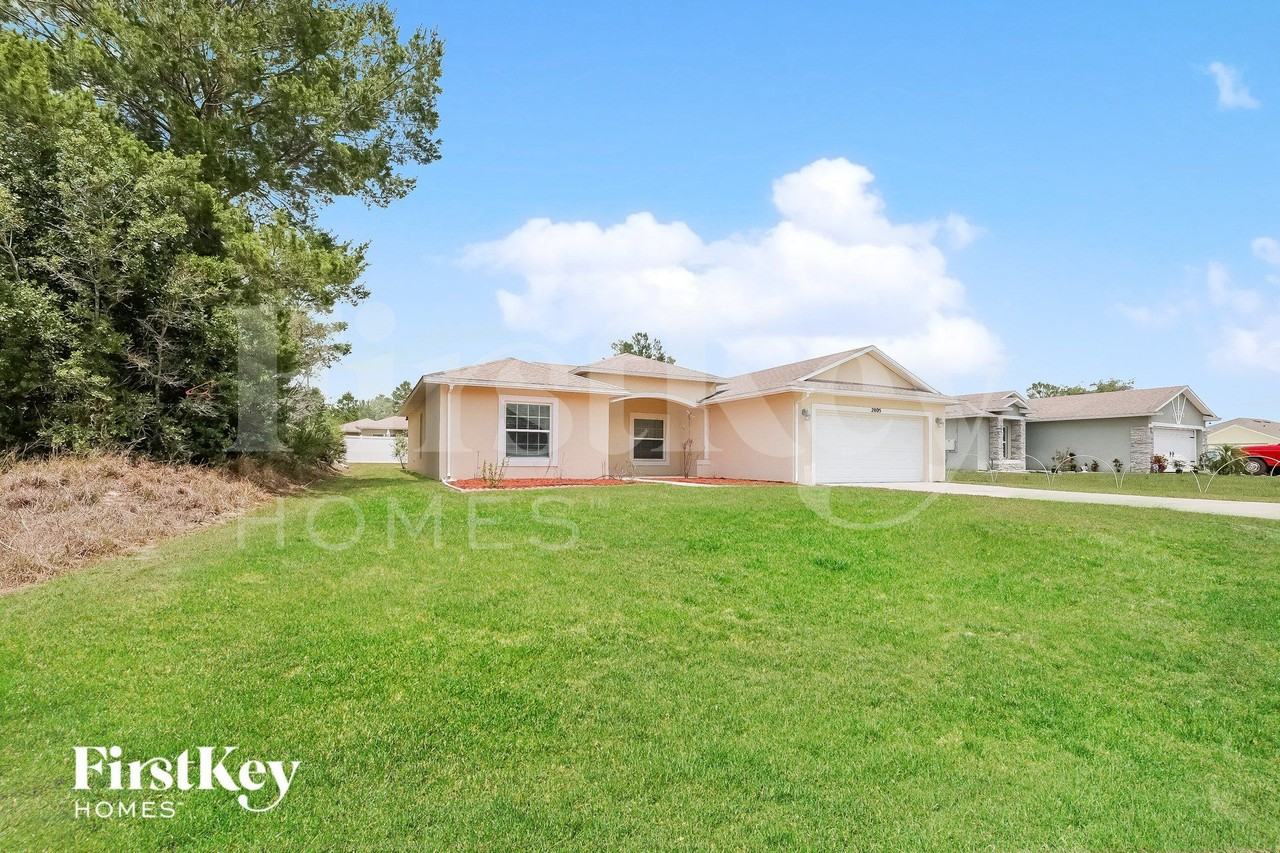 2005 Maple Ln - Photo 2 of 15