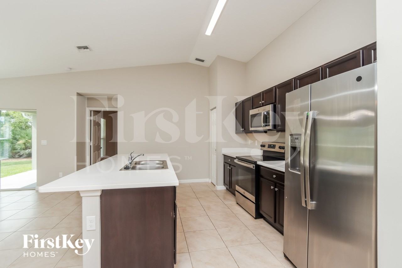 1643 Talavera St Se - Photo 6 of 15