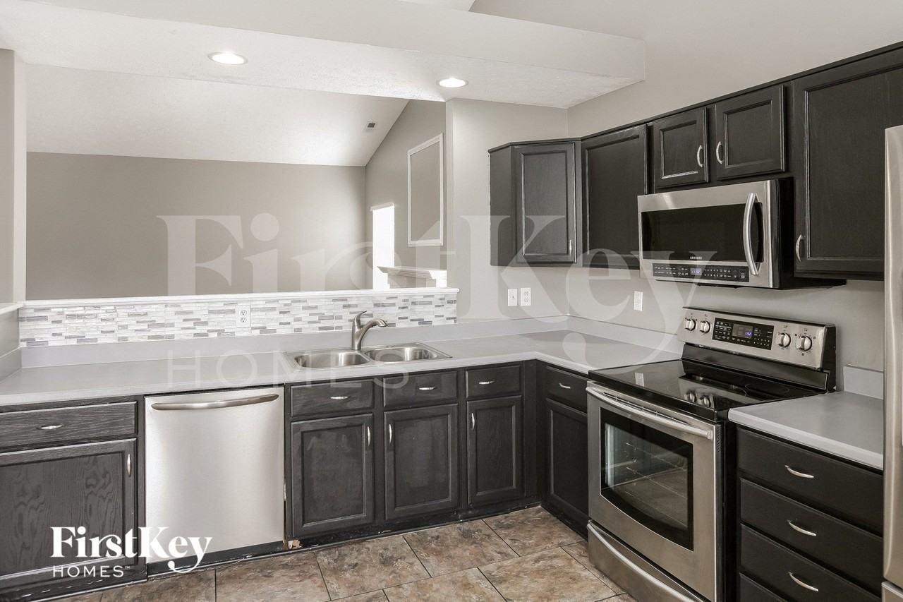 5720 Ashby Dr - Photo 5 of 15