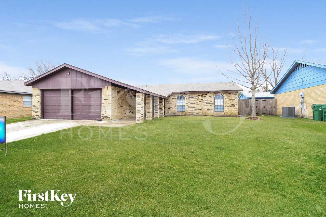 2509 E Williamsburg Mnr - Photo 2 of 15