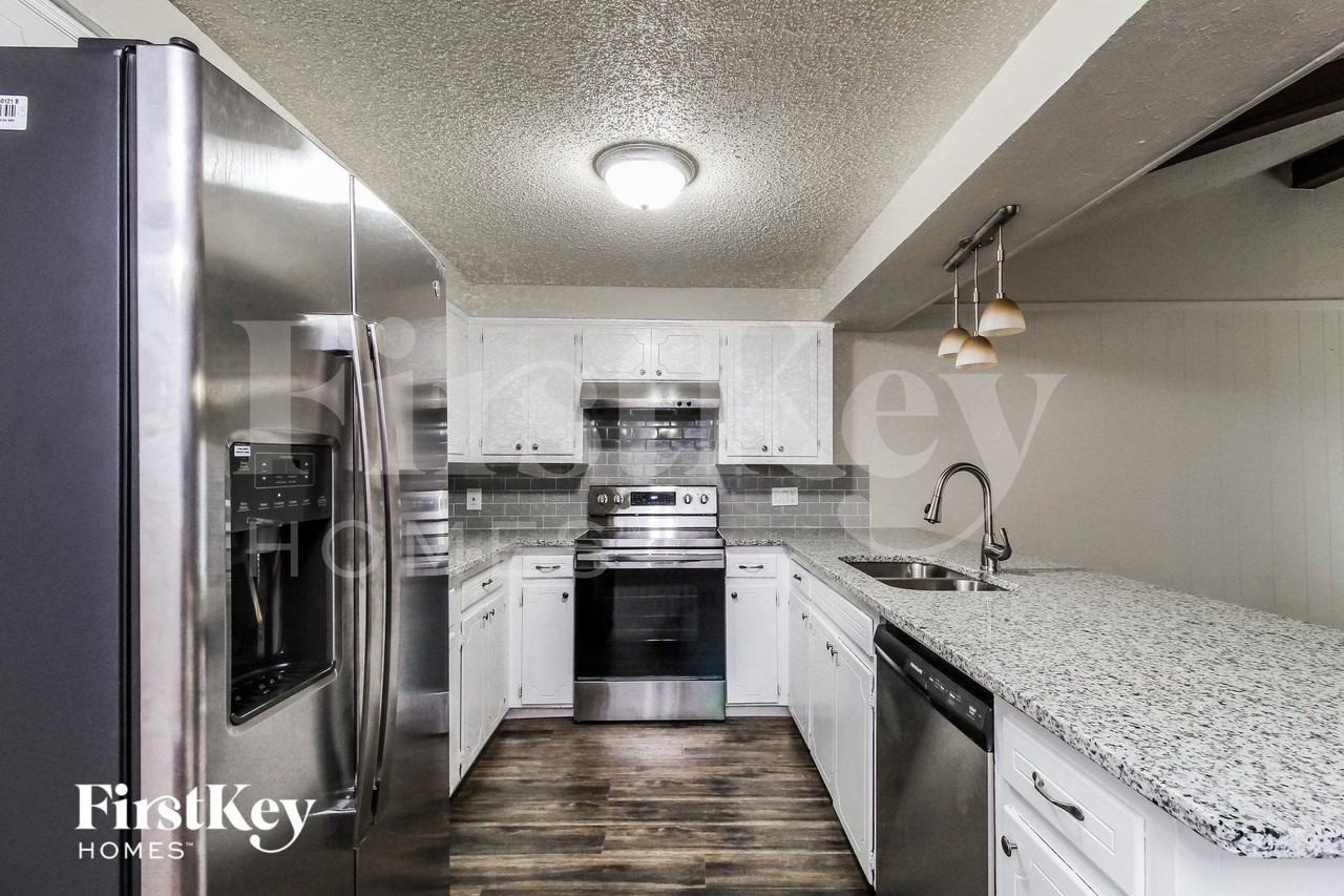 2509 E Williamsburg Mnr - Photo 6 of 15