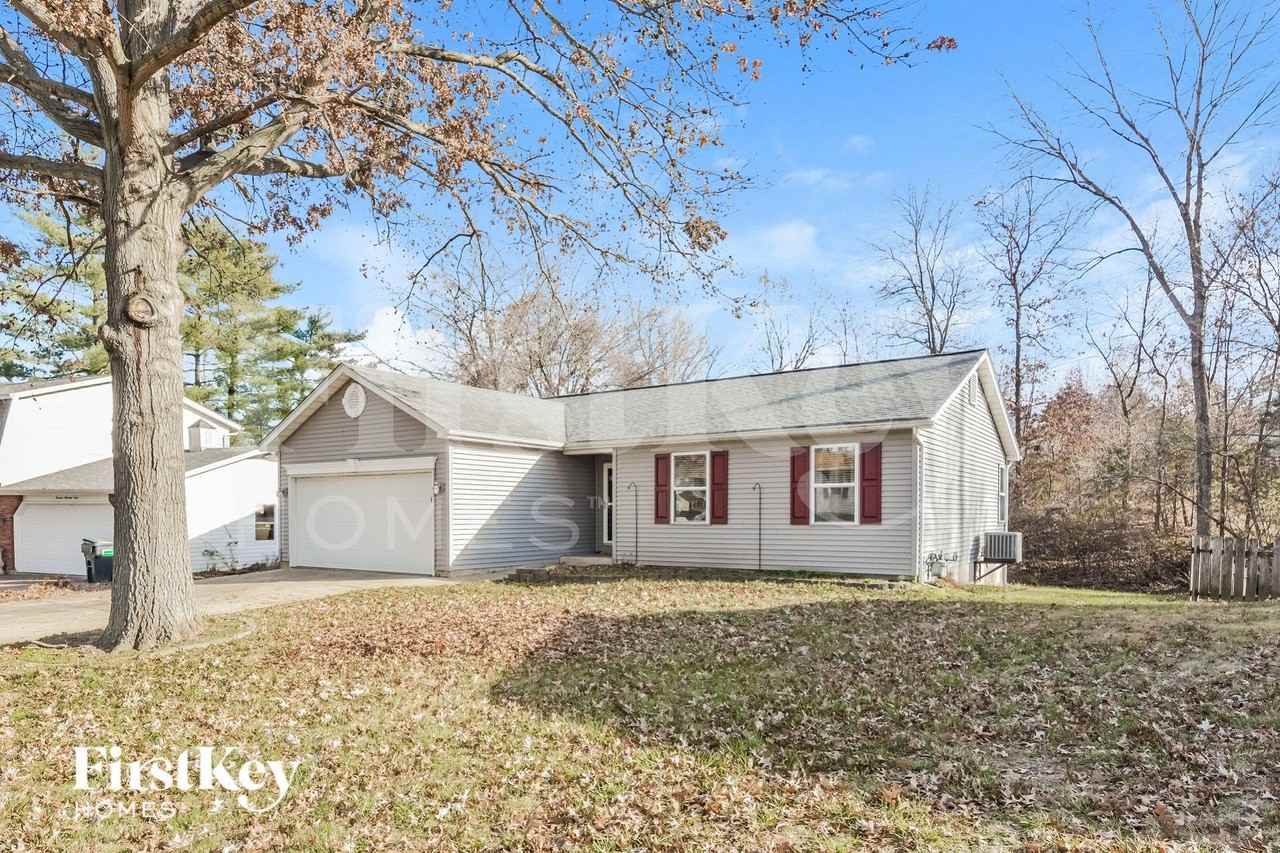 1400 Navaho Trl - Photo 2 of 16