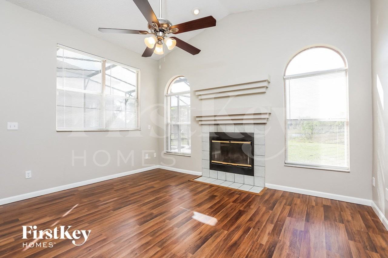 62 Abbey Hollow Dr - Photo 3 of 15