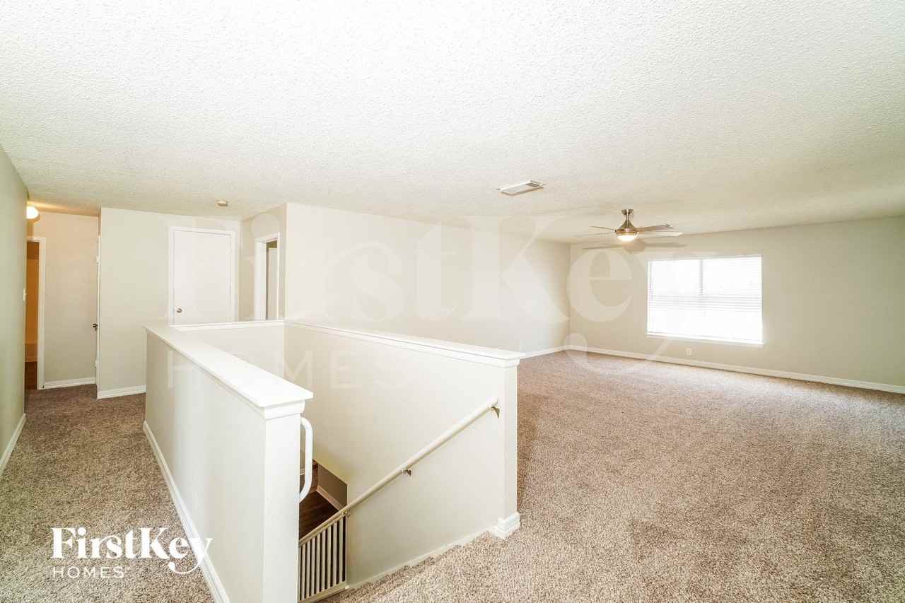 14219 N Hills Village Dr - Photo 7 of 15