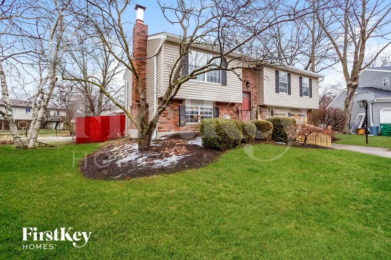 111 Timberlake Ct - Photo 2 of 15