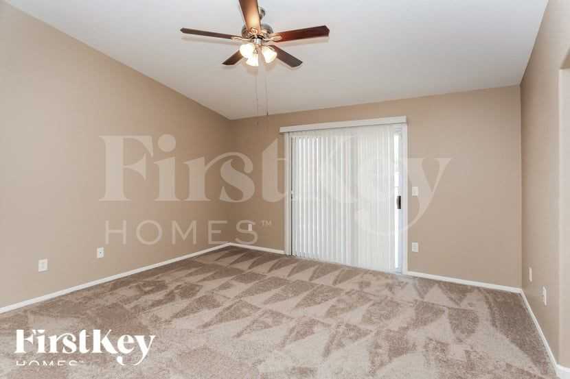 1118 Sport Of Kings Ave - Photo 7 of 15