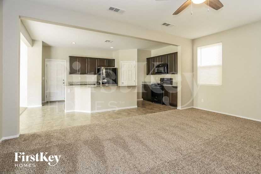 4056 Little Bay Ave - Photo 2 of 15