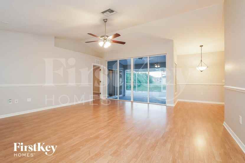 5003 Barth St - Photo 2 of 15