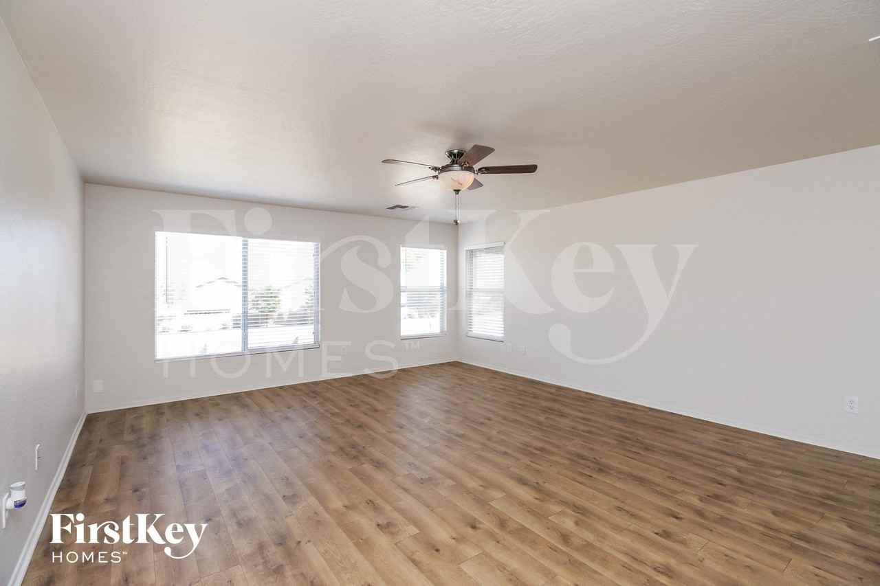 31315 N Shale Dr - Photo 6 of 15