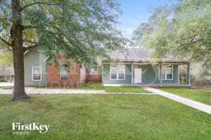 featured image of 295 Cypress Dr