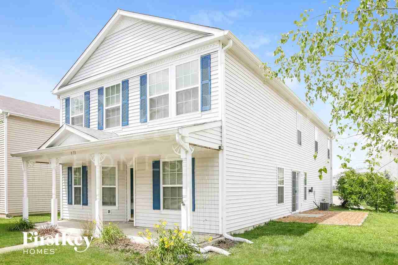 978 Brookstone Dr - Photo 2 of 15