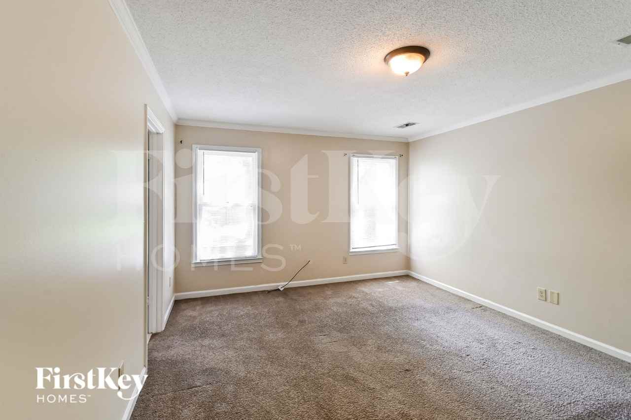 8441 Woolrich Dr - Photo 7 of 16