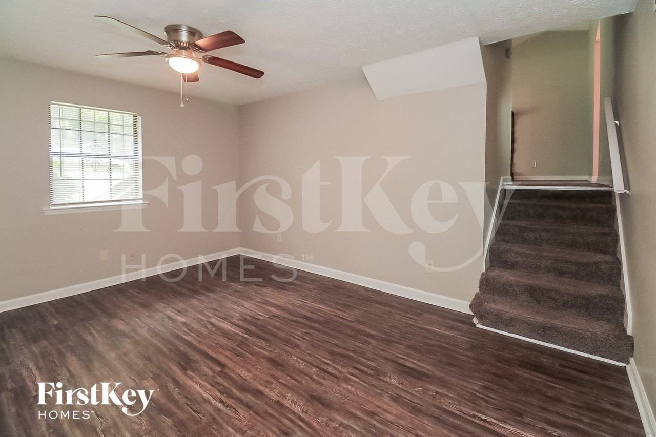 7210 Buck Creek Dr - Photo 5 of 15