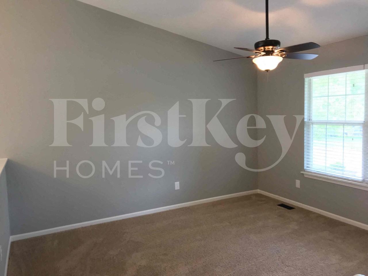 66 Chip Dr - Photo 3 of 34