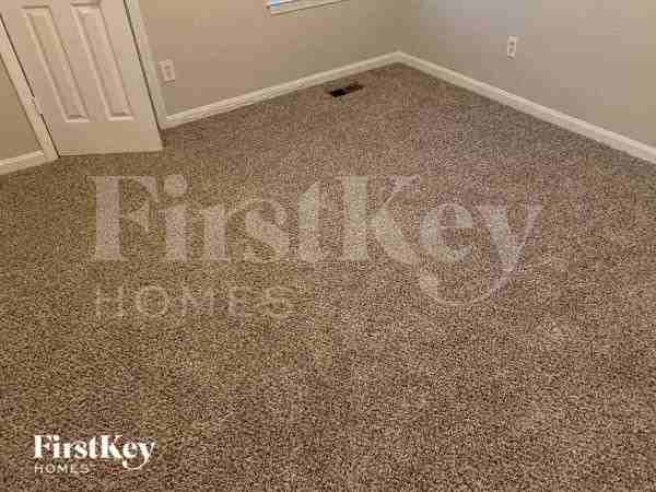 6140 Littleton Dr - Photo 6 of 10