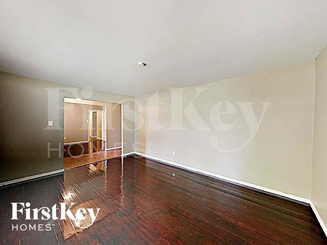 5353 Branridge Rd - Photo 2 of 17