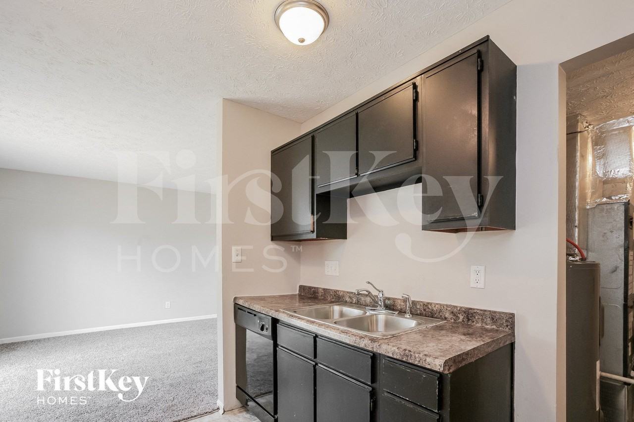 5314 Traditions Dr - Photo 5 of 15