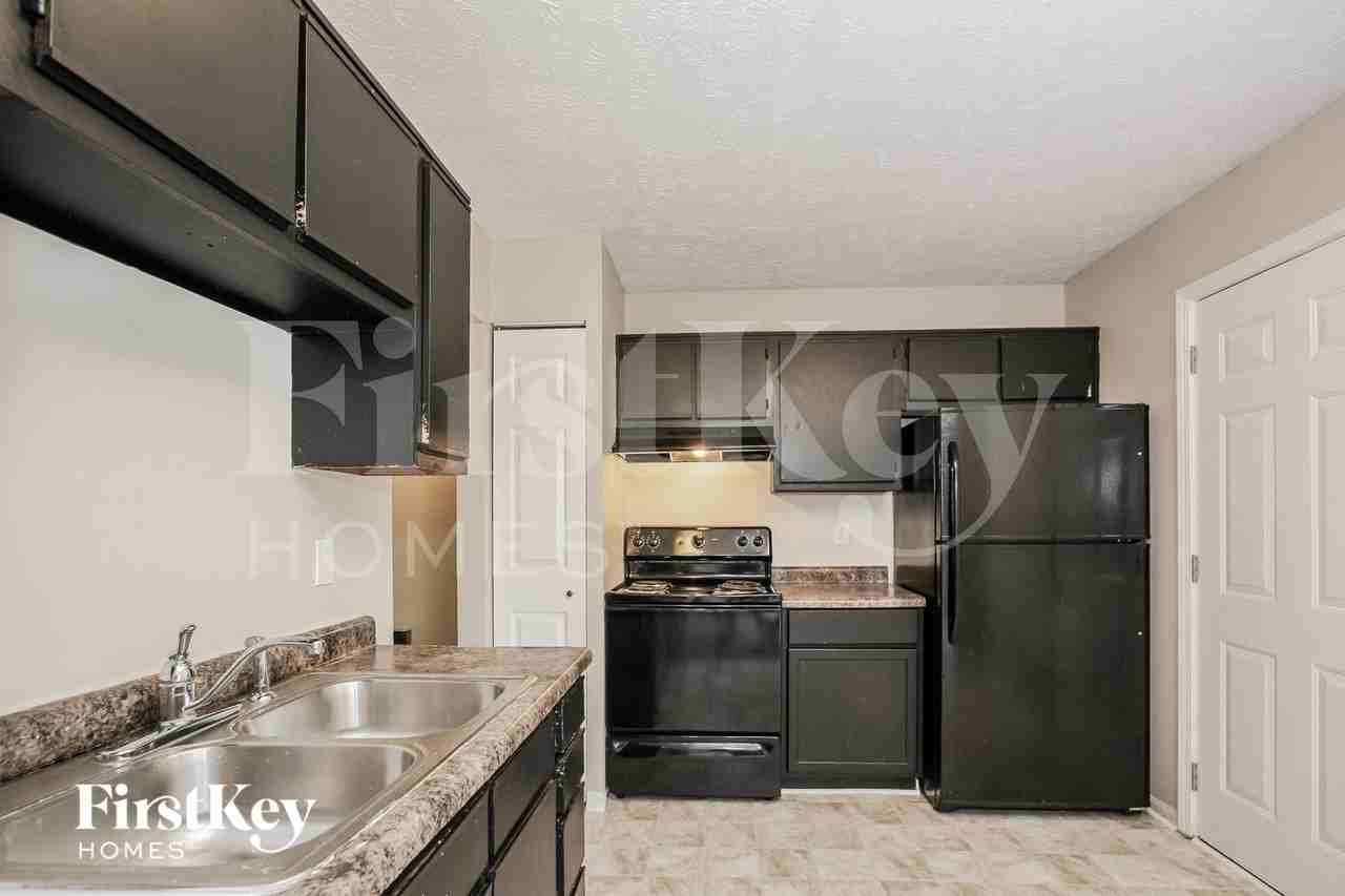 5314 Traditions Dr - Photo 6 of 15