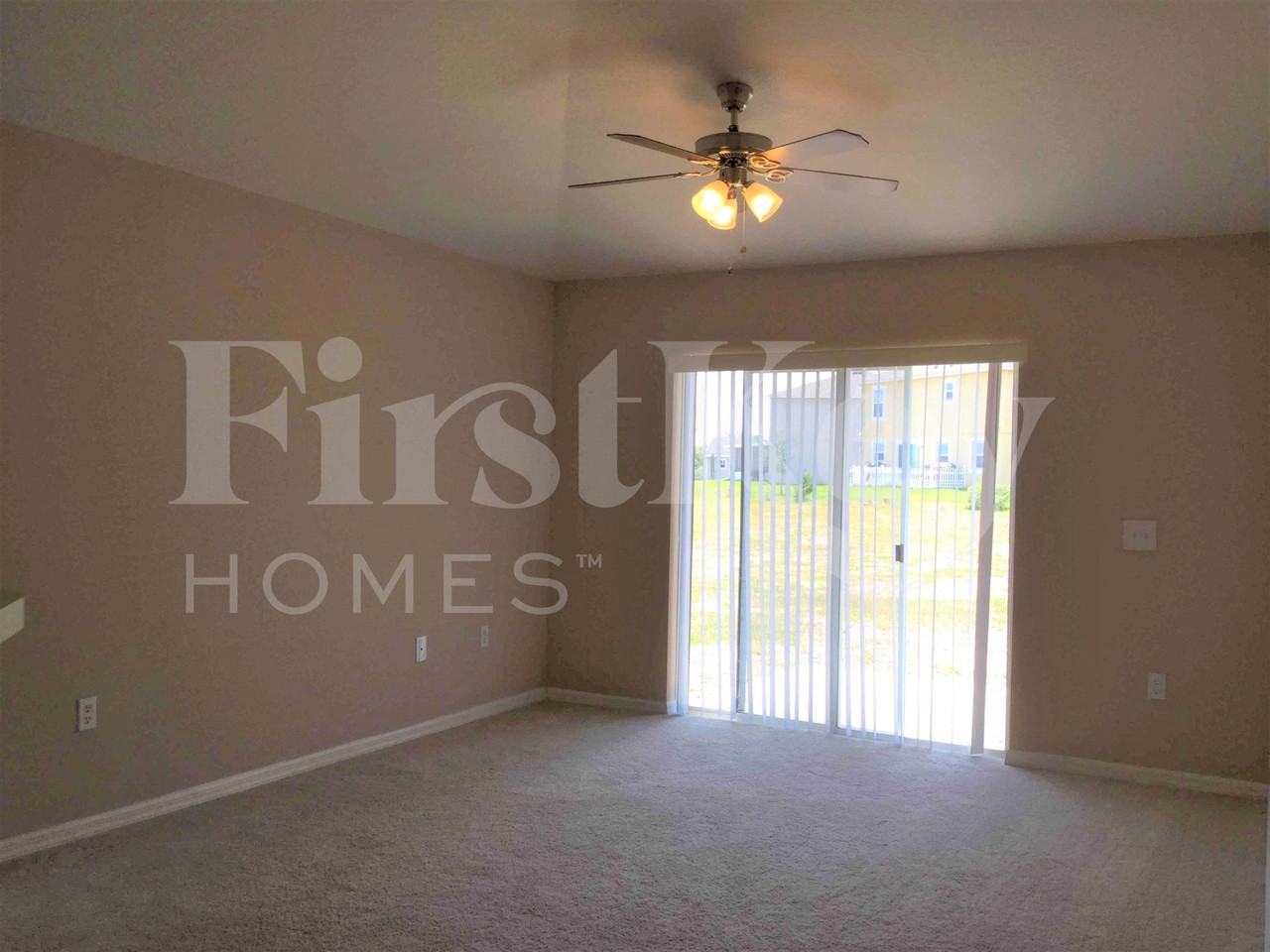 425 Hammerstone Ave - Photo 7 of 25