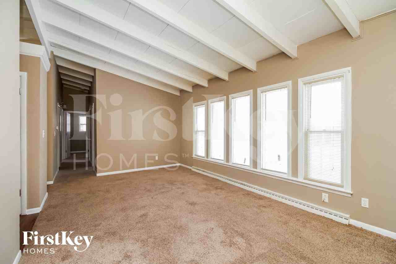 394 Sherman Ave - Photo 2 of 14