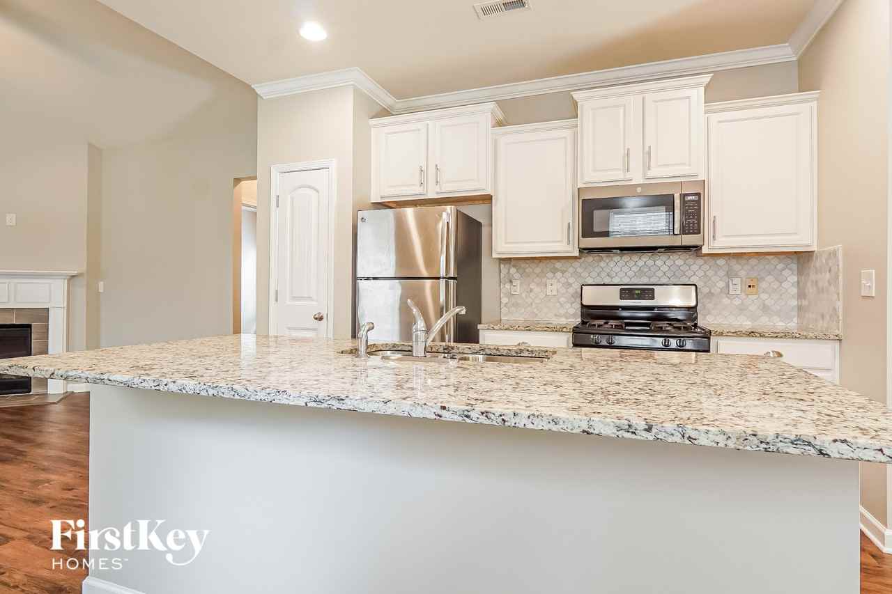 383 W Park Dr - Photo 6 of 15