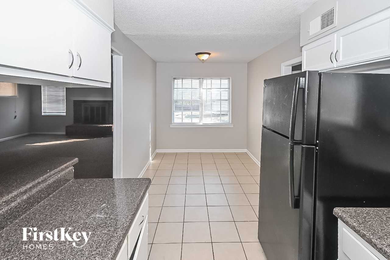 3148 Glen Echo Dr - Photo 4 of 15