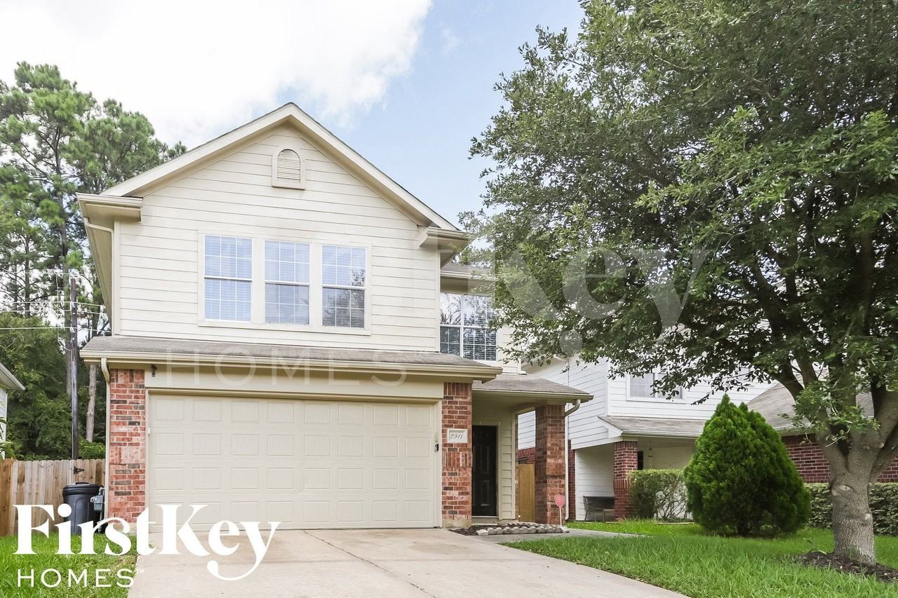 2911 Cypress Island Dr - Photo 2 of 15