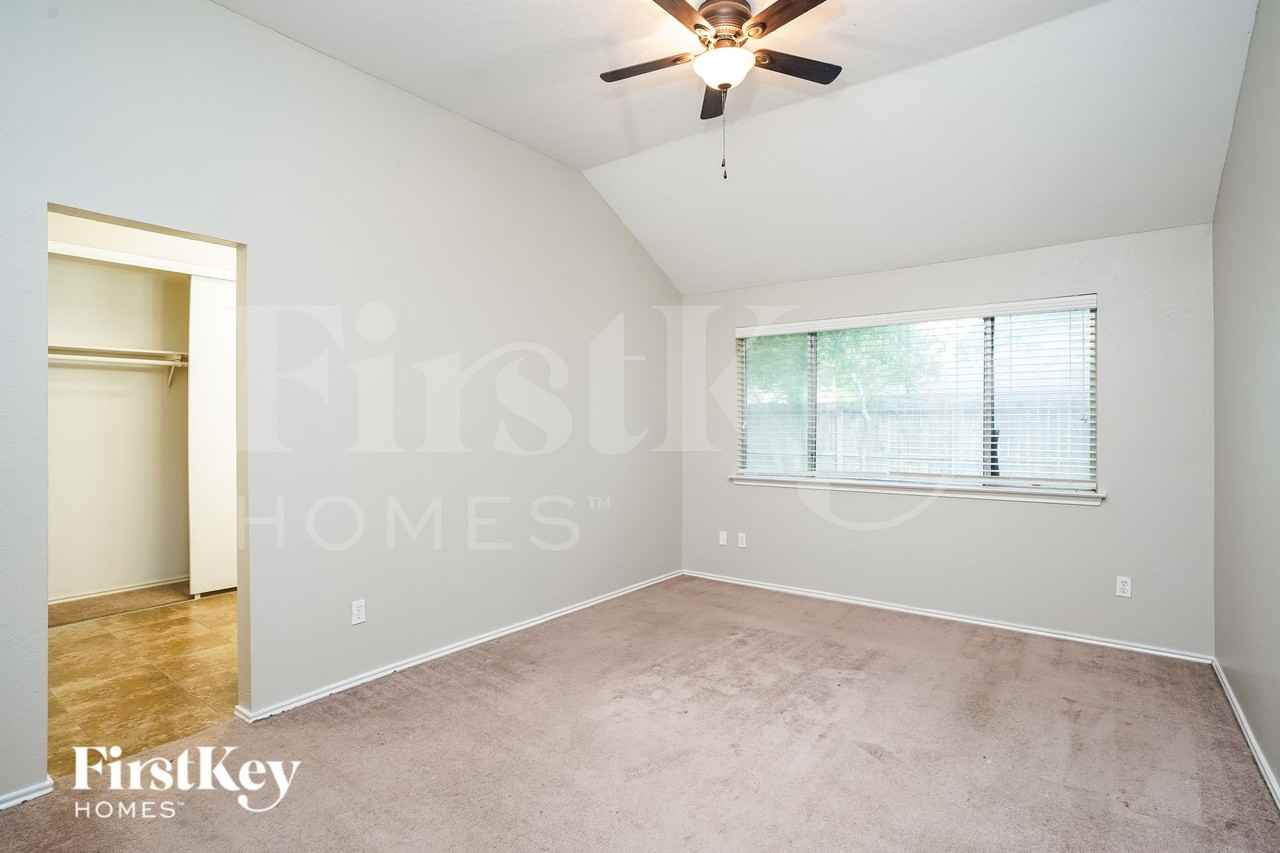 2338 Loyanne Dr - Photo 7 of 16