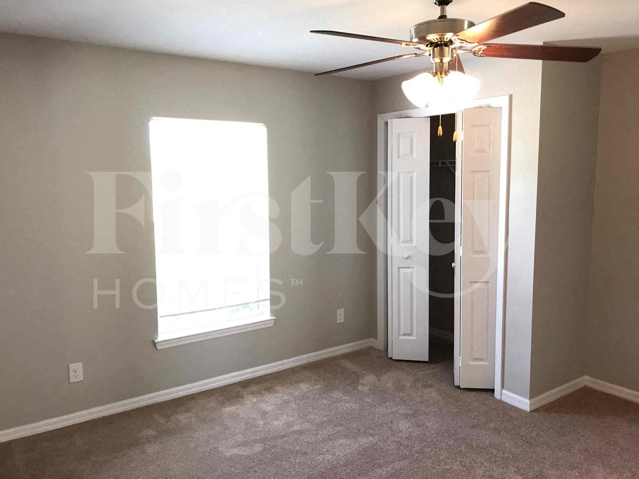 2325 Nw 34th Ave - Photo 6 of 27